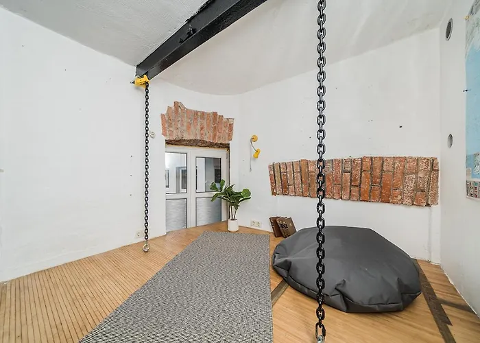 Quiet And Cosy In Old Town *