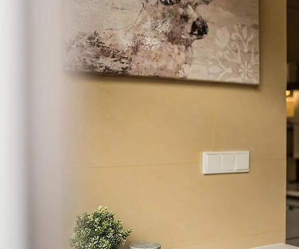 Quiet And Cosy In Old Town 카우나스